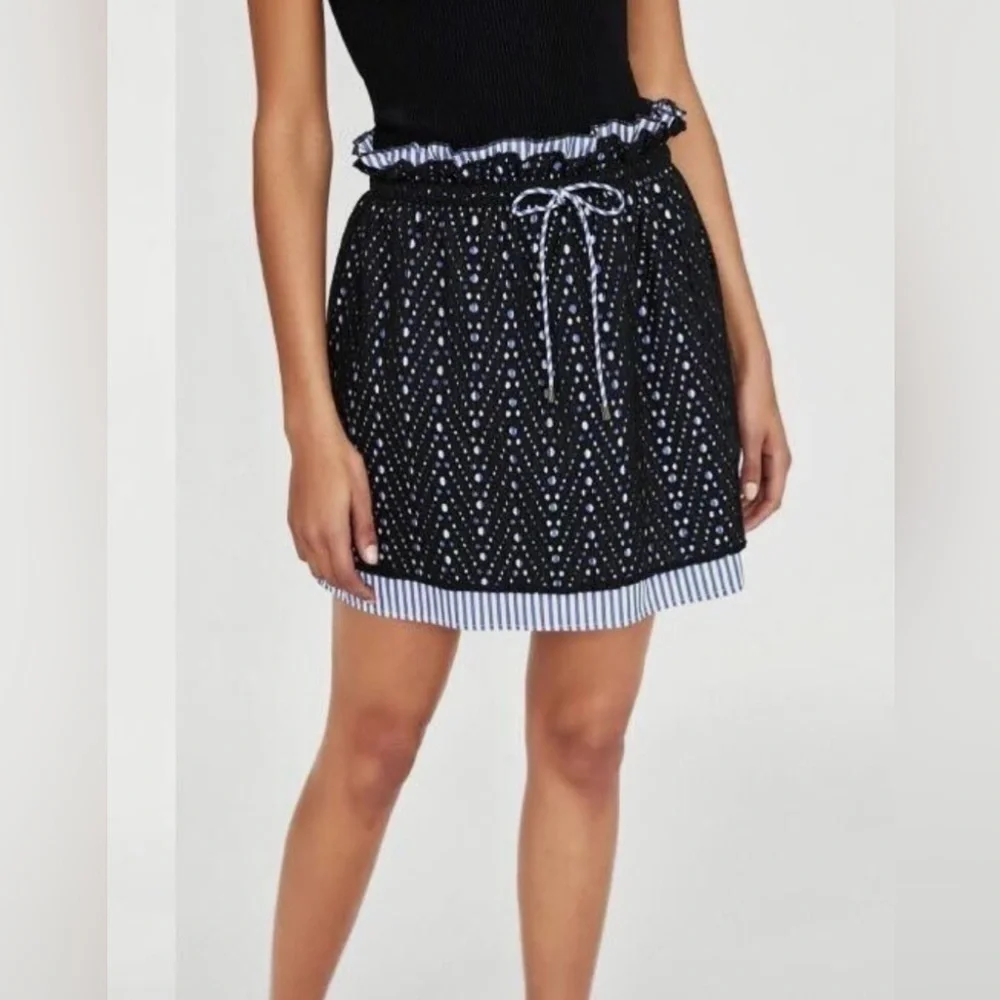 Women’s Zara Basic Layered Paperbag Skirt Eyelet Striped Small